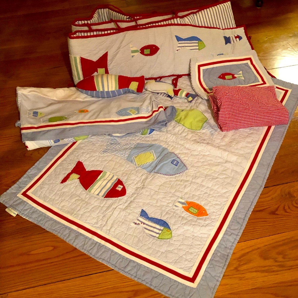 Pottery Barn Kids Nautical Fish Appliqué Quilt in Red, Blue, Green, White